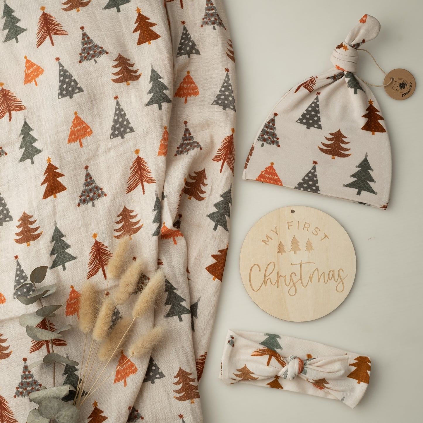 Organic Muslin Swaddle Set with Matching Bow, Christmas