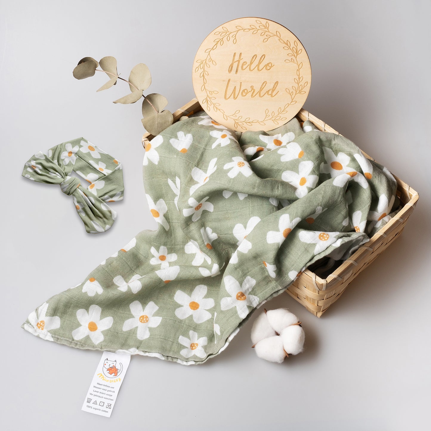 Organic Muslin Swaddle Set with Matching Bow, Daisy